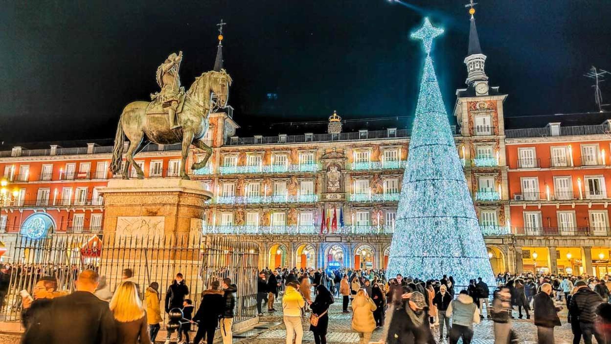 Apartments Plaza Mayor Madrid Exterior photo
